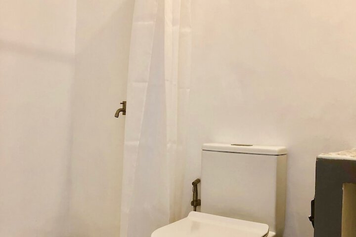 Room 16 of 46