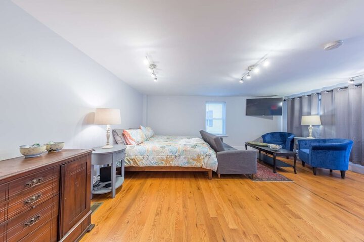 Room 2 of 26