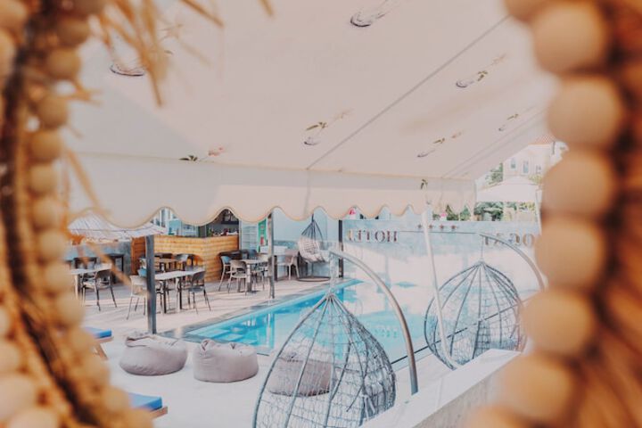 Hotel 74 of 81