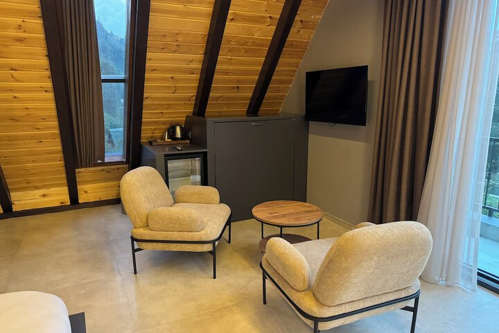 Room 5 of 57