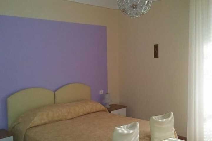Room 11 of 44