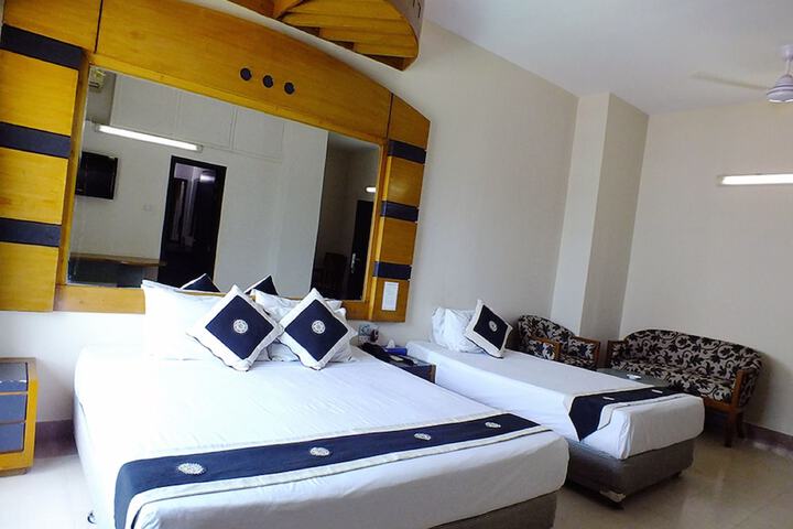 Room 14 of 48