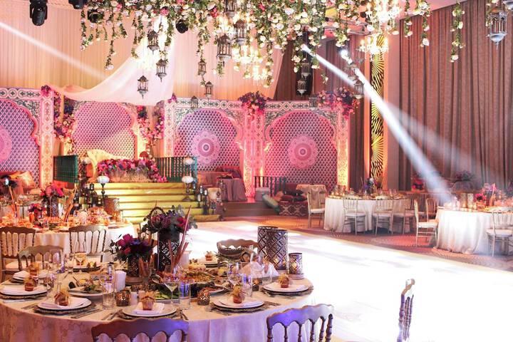 Ballroom/Hall 125 of 154