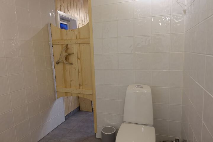 Room 12 of 25