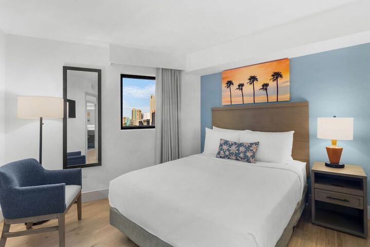 Room 43 of 218