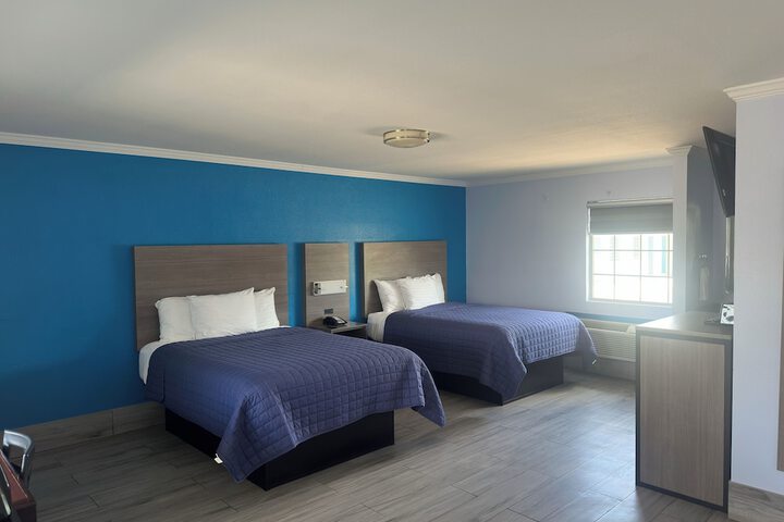 Room 9 of 26