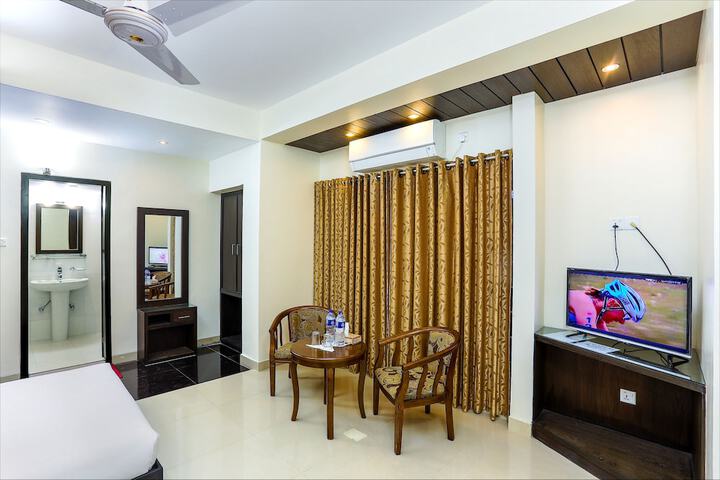 Room 8 of 42