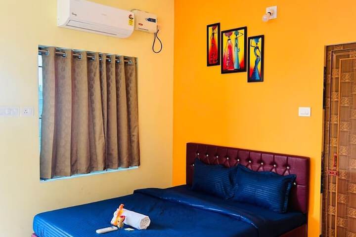 Room 3 of 9