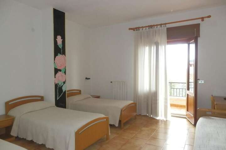 Room 15 of 65