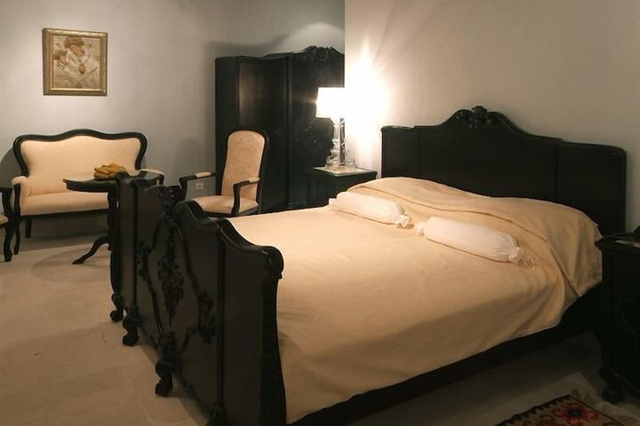 Room 15 of 41
