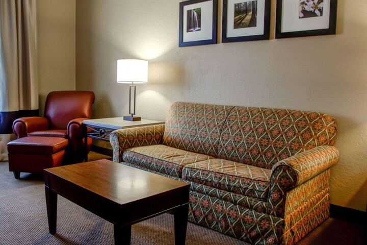 2 Queen Beds Suite (3 of 10)
