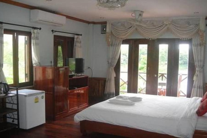 Room 4 of 78