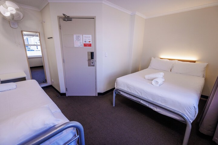 Room 31 of 42