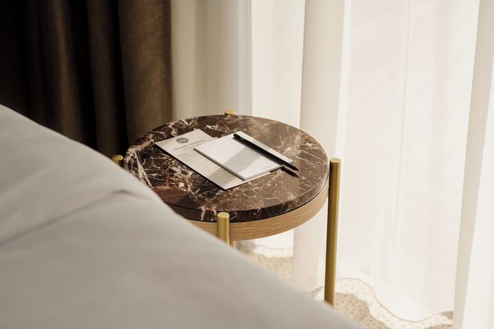 Room 52 of 153