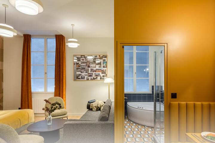 Room 32 of 64