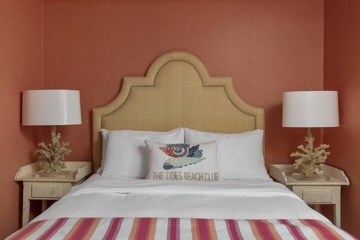 Room 73 of 181