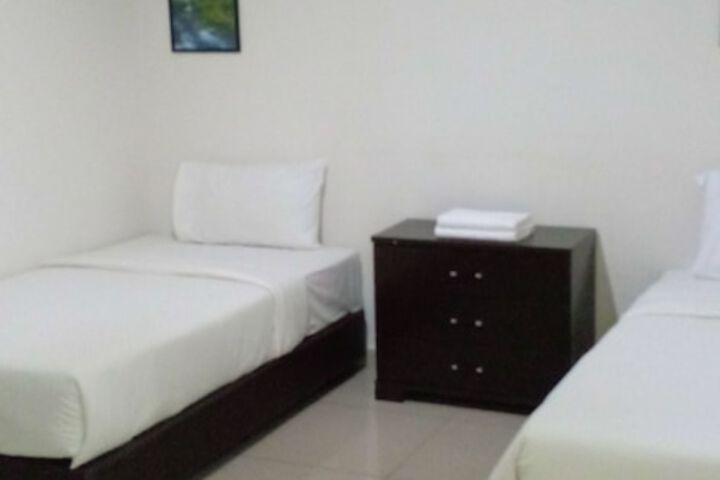 Room 14 of 69