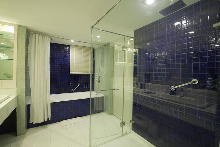 Bath Interior