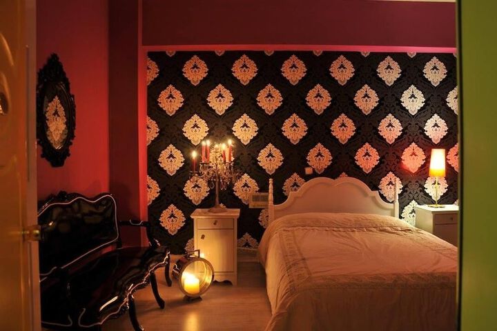 Room 21 of 48