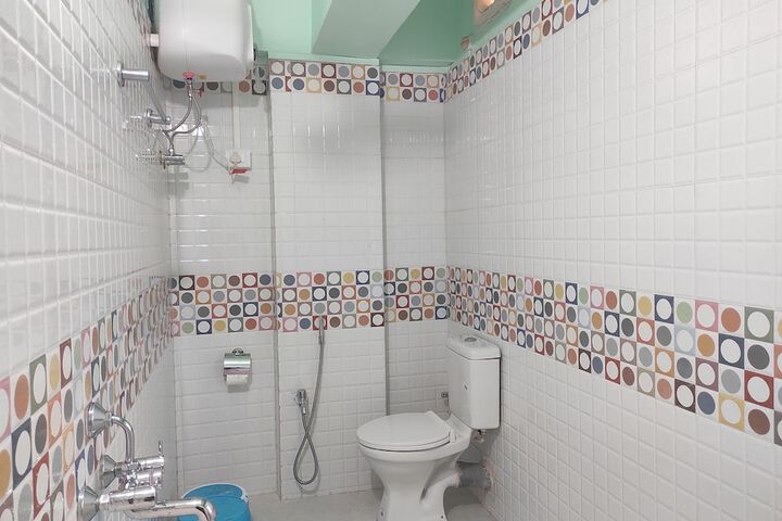 Room 12 of 21