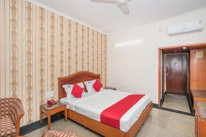 Room 48 of 69