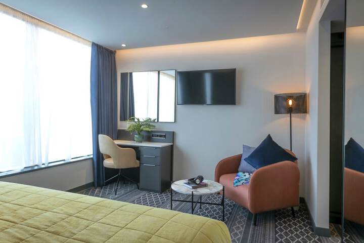 Room 20 of 82