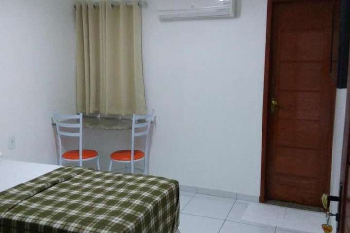 Room 3 of 34