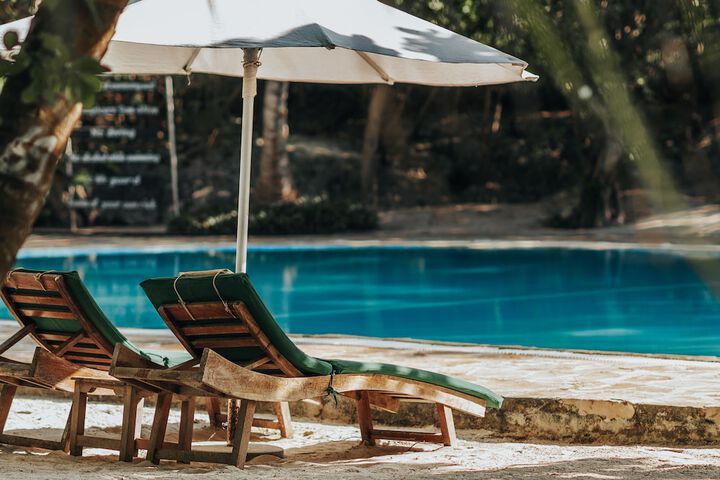 Hotel Pool
