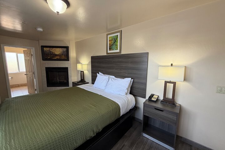 Room 15 of 62