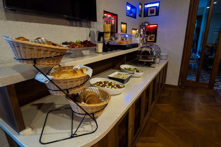 Breakfast/Coffee Service 34 of 46