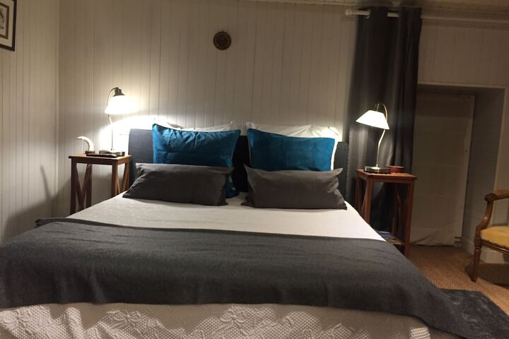 Room 18 of 73