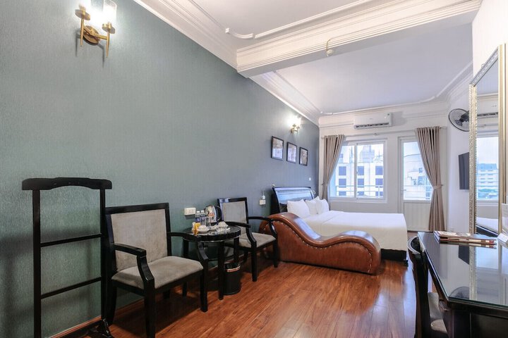 Room 5 of 21