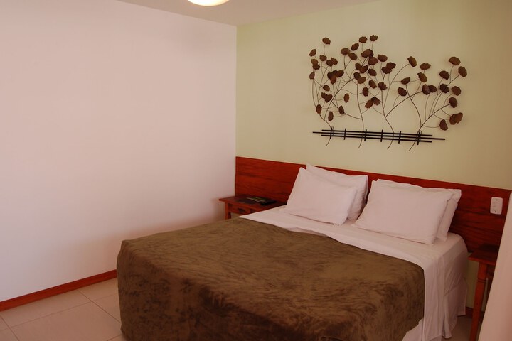 Room 6 of 43