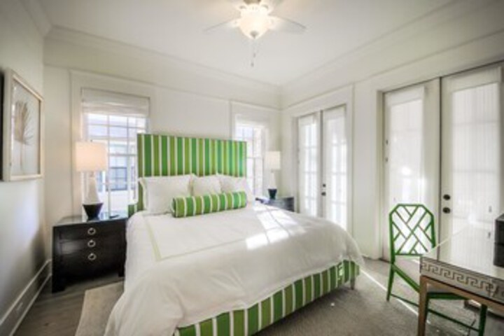 Room 29 of 33