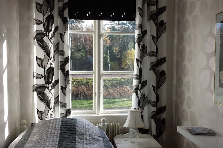 Room 2 of 68