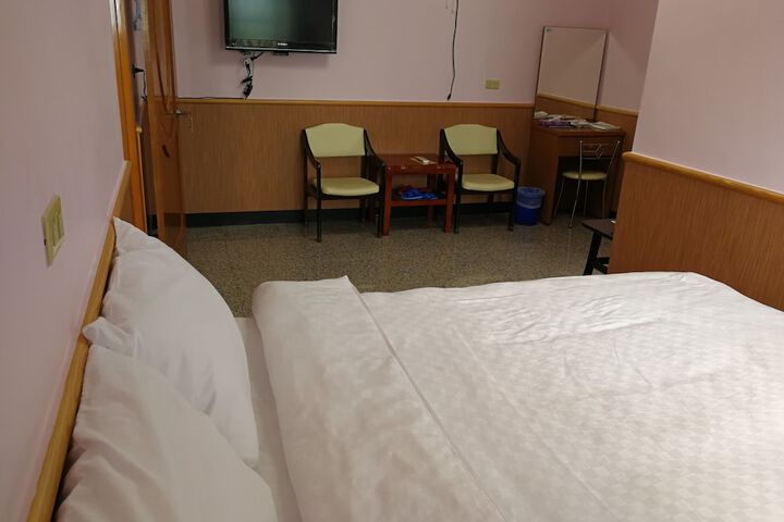 Room 15 of 91
