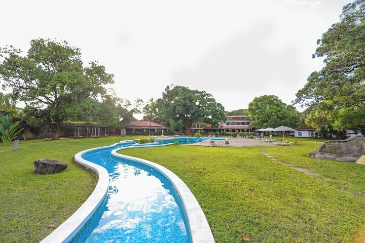 Pool 17 of 30