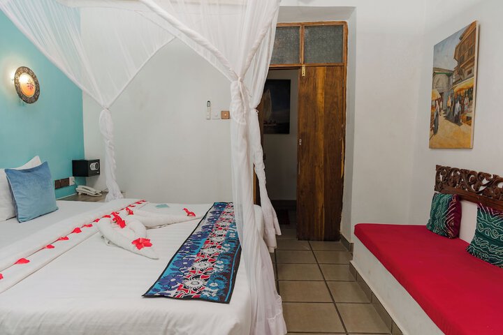 Room 26 of 55