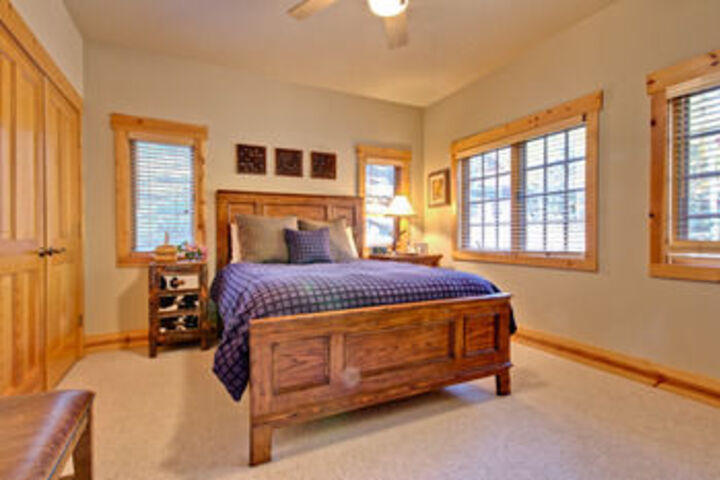 Room 8 of 24