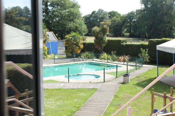 Pool 10 of 23