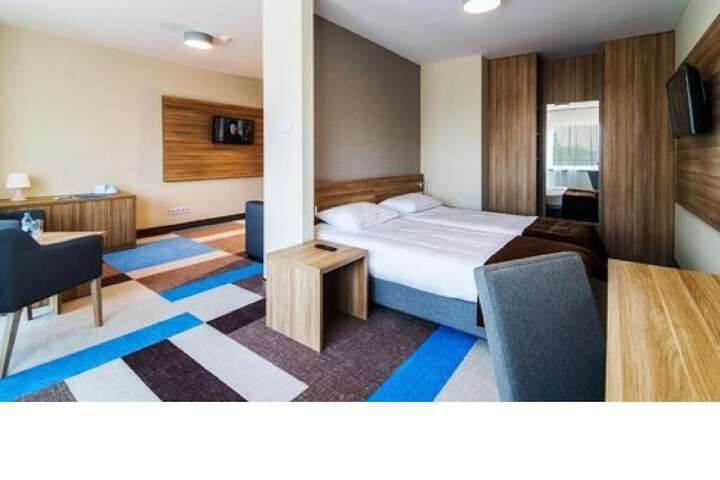 Room 10 of 44