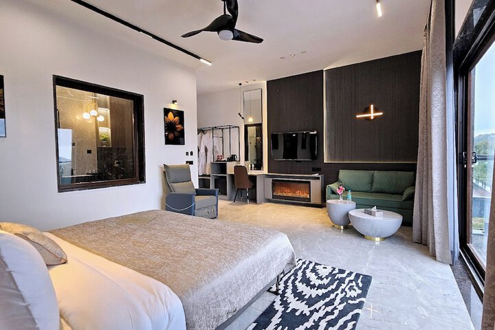 Room 13 of 55