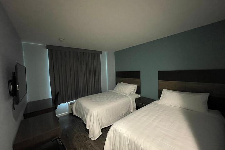Room 8 of 17