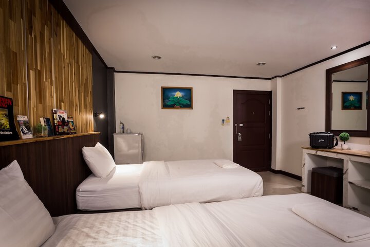 Room 59 of 85