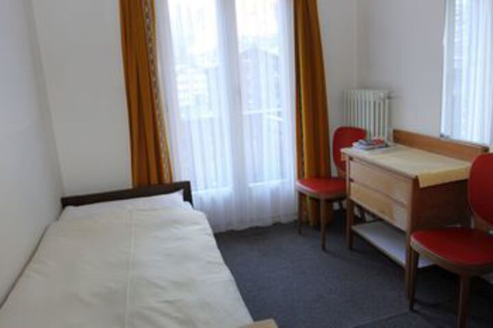 Room 44 of 53