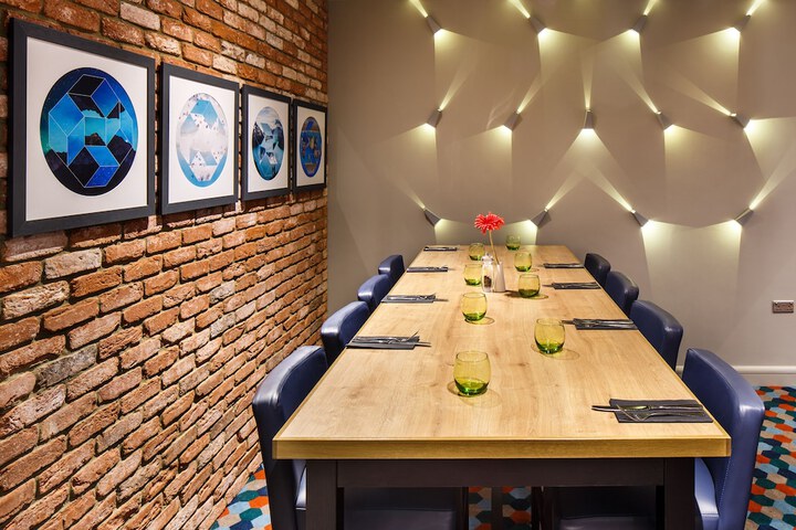 Dining 43 of 76