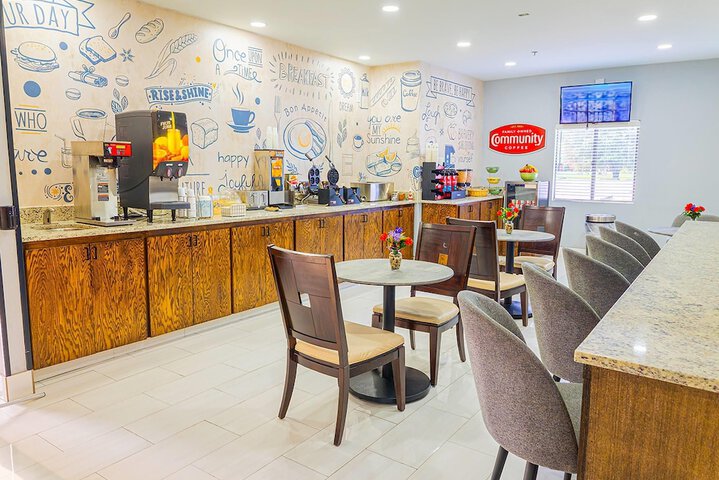 Breakfast area