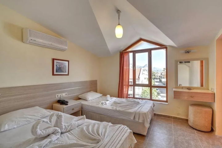 Room 5 of 21