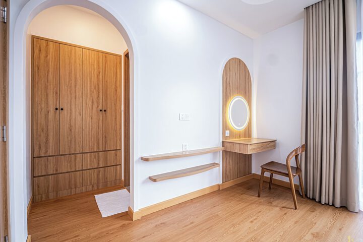 Room 6 of 23