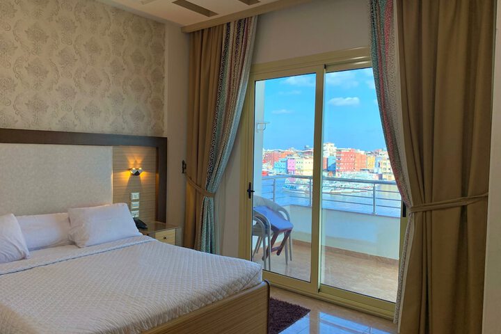 Room 14 of 46